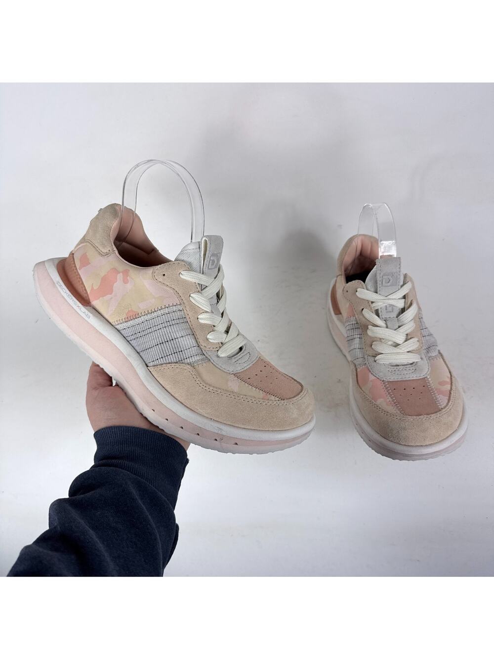 Deckers x Lab Athletic Sneakers Women's 8 Peach Pink Leather Lace-Up Walking